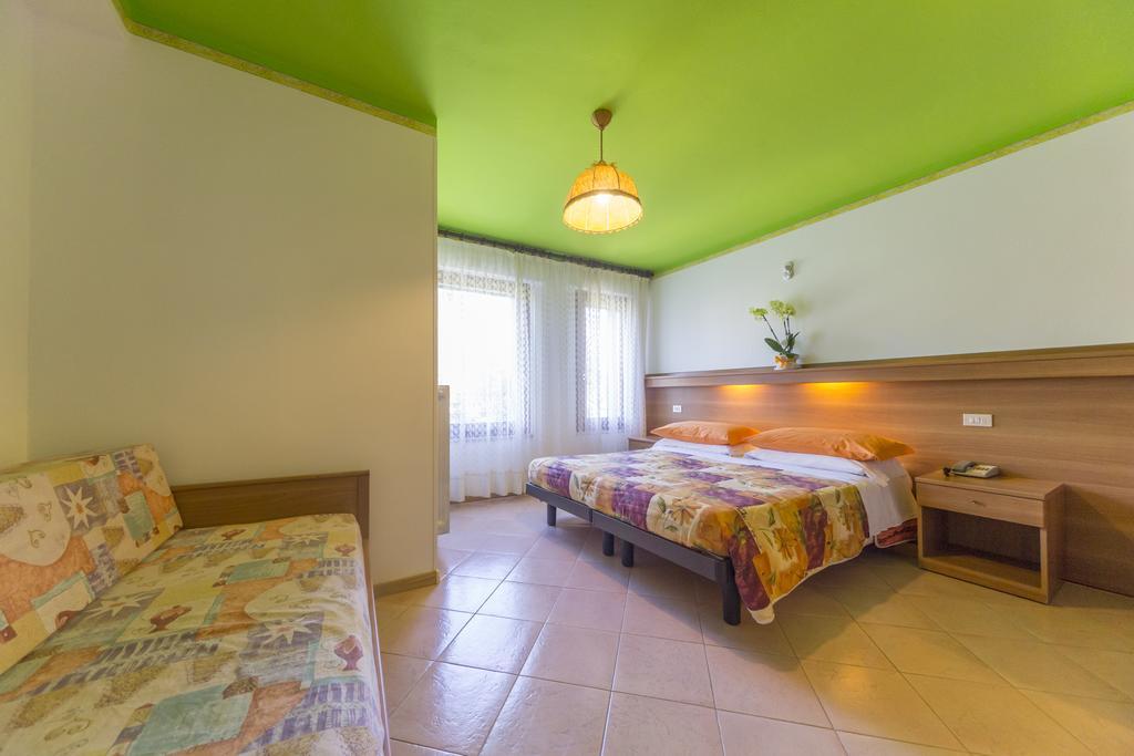 Hotel Trentino Folgaria Bagian luar foto